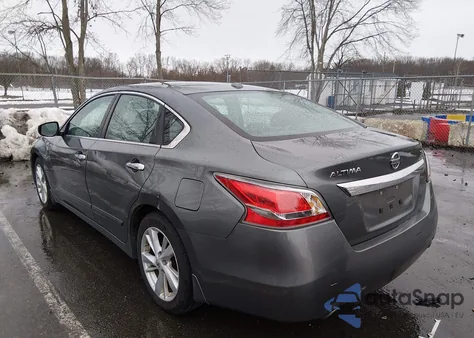 2015 Nissan Altima 2.5 Sl from USA, damaged, VIN 1N4AL3AP8FN353600